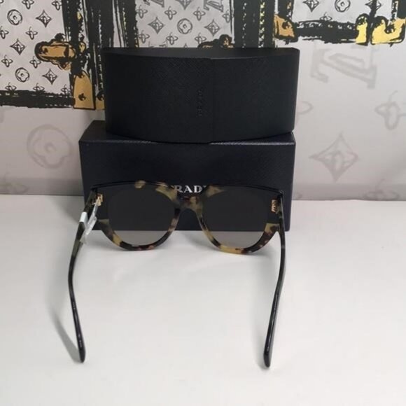 New Authentic Prada Cat Eye Sunglasses PR 14WS – Tortoise & Powder Frame - Picture 9 of 13
